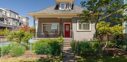 1717 Charles Street, Vancouver