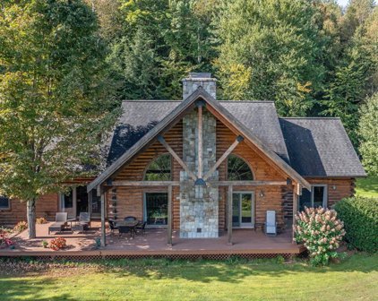 445 Greystone Drive, Richmond