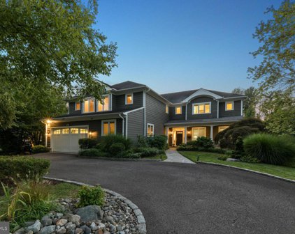 6236 Clearwood Rd, Bethesda