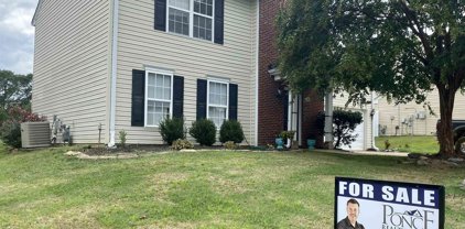 112 Rogers Mill, Duncan