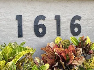 Makiki Iki Address Sign