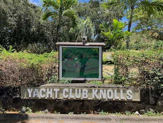 Yacht Club Knolls