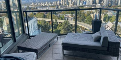 1428 W 6th Avenue Unit 1403, Vancouver