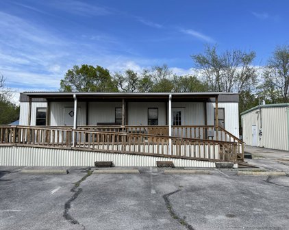 1028 E Commerce St, Lewisburg