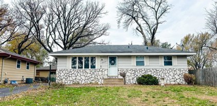 5555 Welcome Avenue N, Crystal