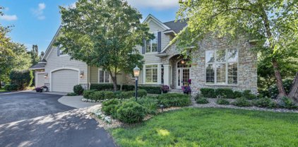 5 Charley Lake Court, North Oaks