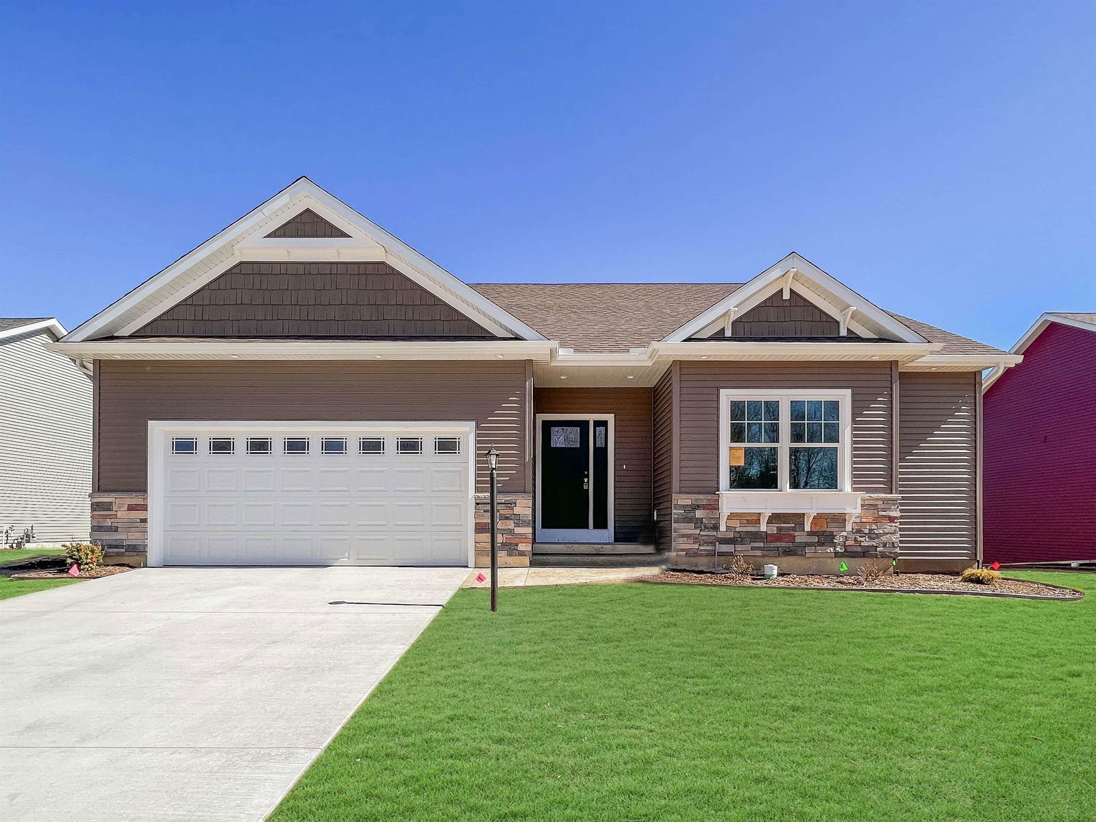 1634 Stoneham Drive, Mishawaka, 46544