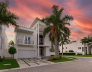 8405 Nw 34th Dr, Doral image