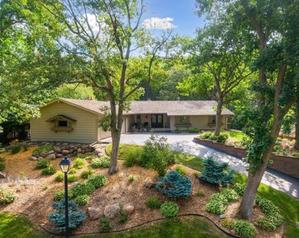 7015 Tupa Drive, Edina