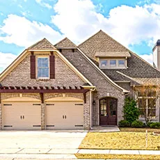 Pelham Mid priced homes