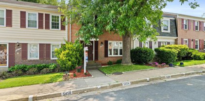 5454 Lighthouse Ln, Burke