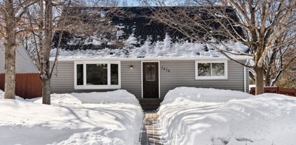 2476 Ridge Lane, Mounds View