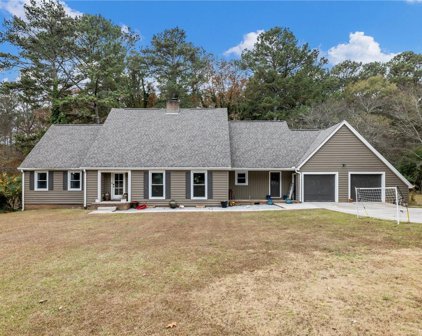2223 Angela Sw Drive, Lilburn