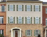 24947 Earlsford Dr, Chantilly image