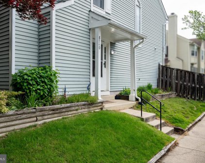 8740 Village Green Ct, Alexandria