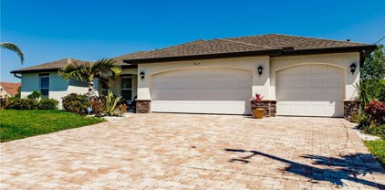 807 Nw 19th  Place, Cape Coral