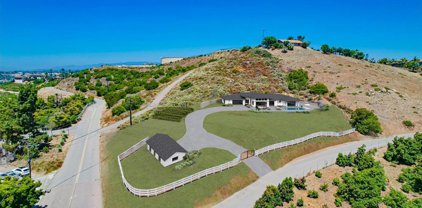 3916 Citrus Dr, Fallbrook