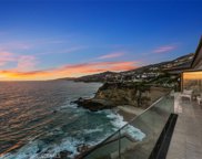 32 N La Senda Drive, Laguna Beach image