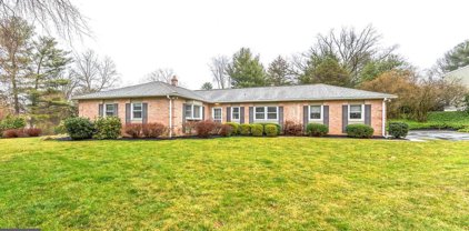 800 Kimberly Ln, West Chester
