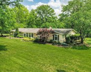 10 Chamblee  Lane, Creve Coeur image