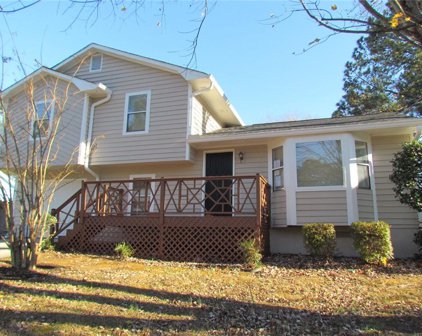 2633 Bronco Trail, Duluth