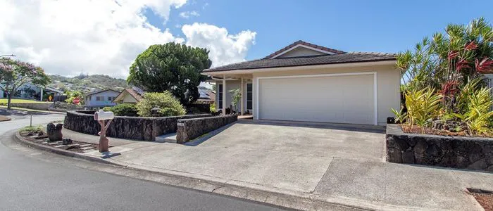 Newtown, Honolulu, Hawaii Real Estate
