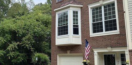 7701 Wiley Creek Way, Alexandria