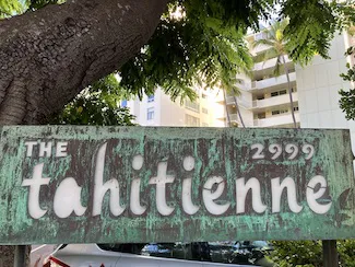 Tahitienne Sign
