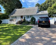 50 S 30th Street, Wyandanch image