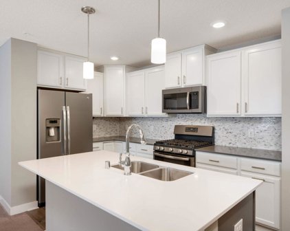 11555 Woodside Drive, Rogers