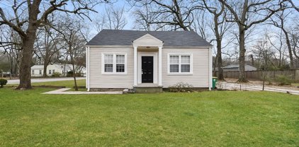 987 South Avenue, Forest Park