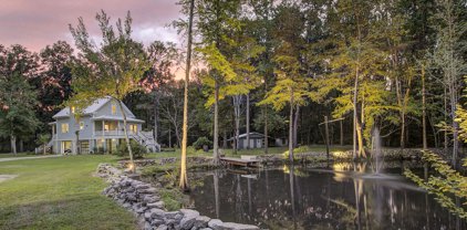 512 Twin Lake Drive, Summerville