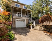 8909 Linden Avenue N, Seattle image