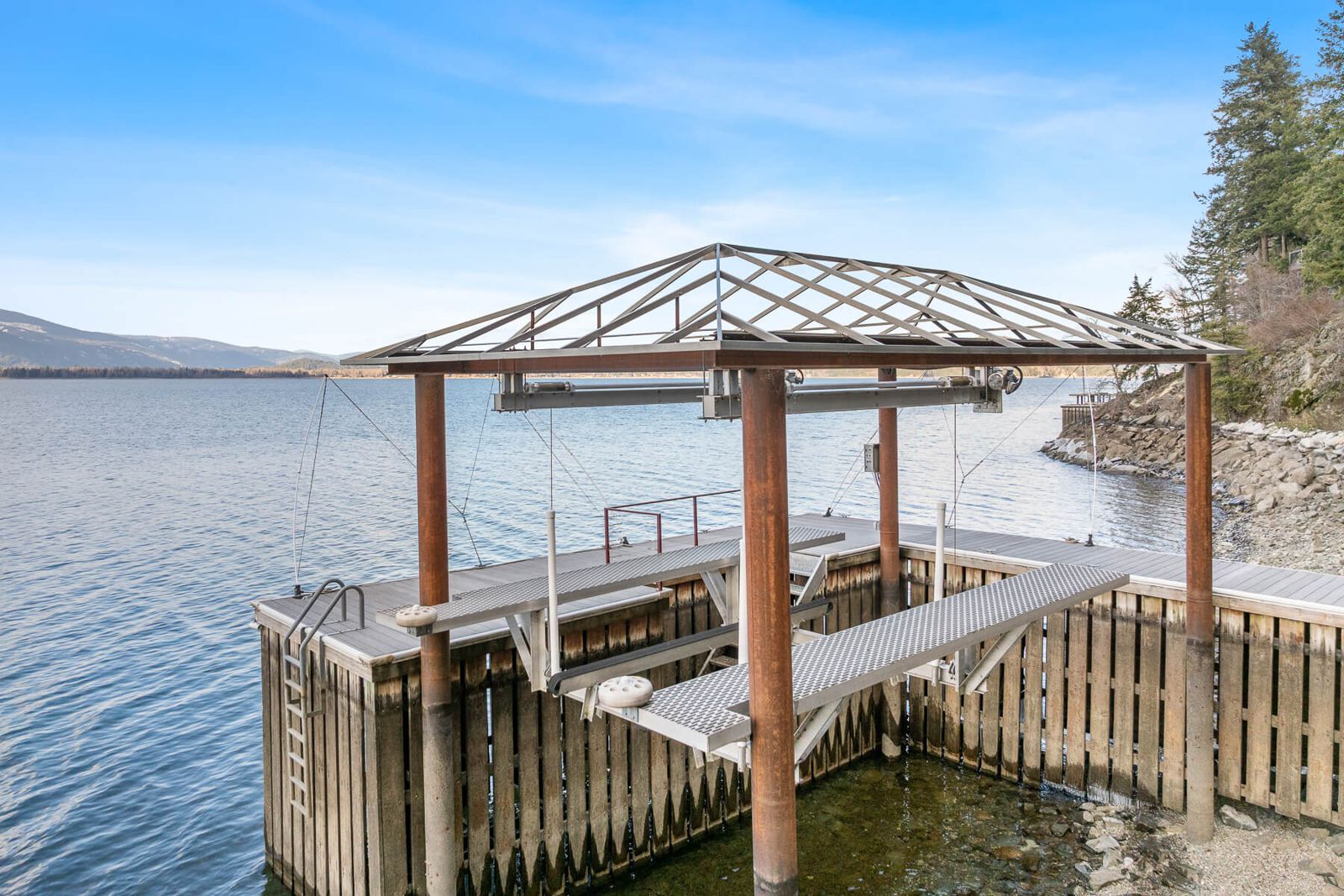 Search waterfront homes for sale in North Idaho