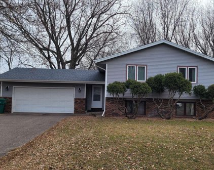 8499 Knollwood Drive, Mounds View