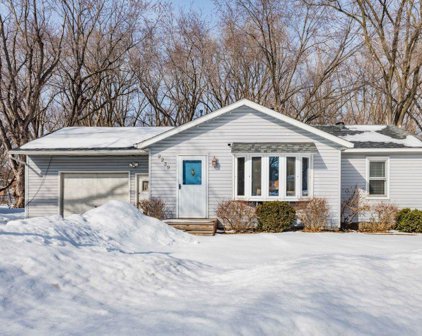 2239 Hillview Road, Mounds View