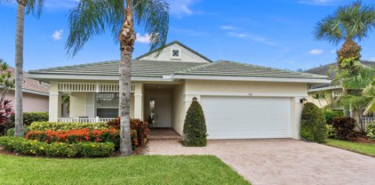 166 NW Willow Grove Avenue, Port Saint Lucie