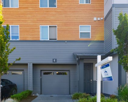 19415 35th Drive SE Unit #E, Bothell