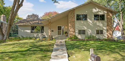 4425 Flag Avenue N, New Hope