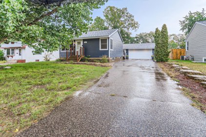 857 7th Avenue NW, New Brighton