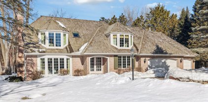 1 Meadowlark Lane, North Oaks