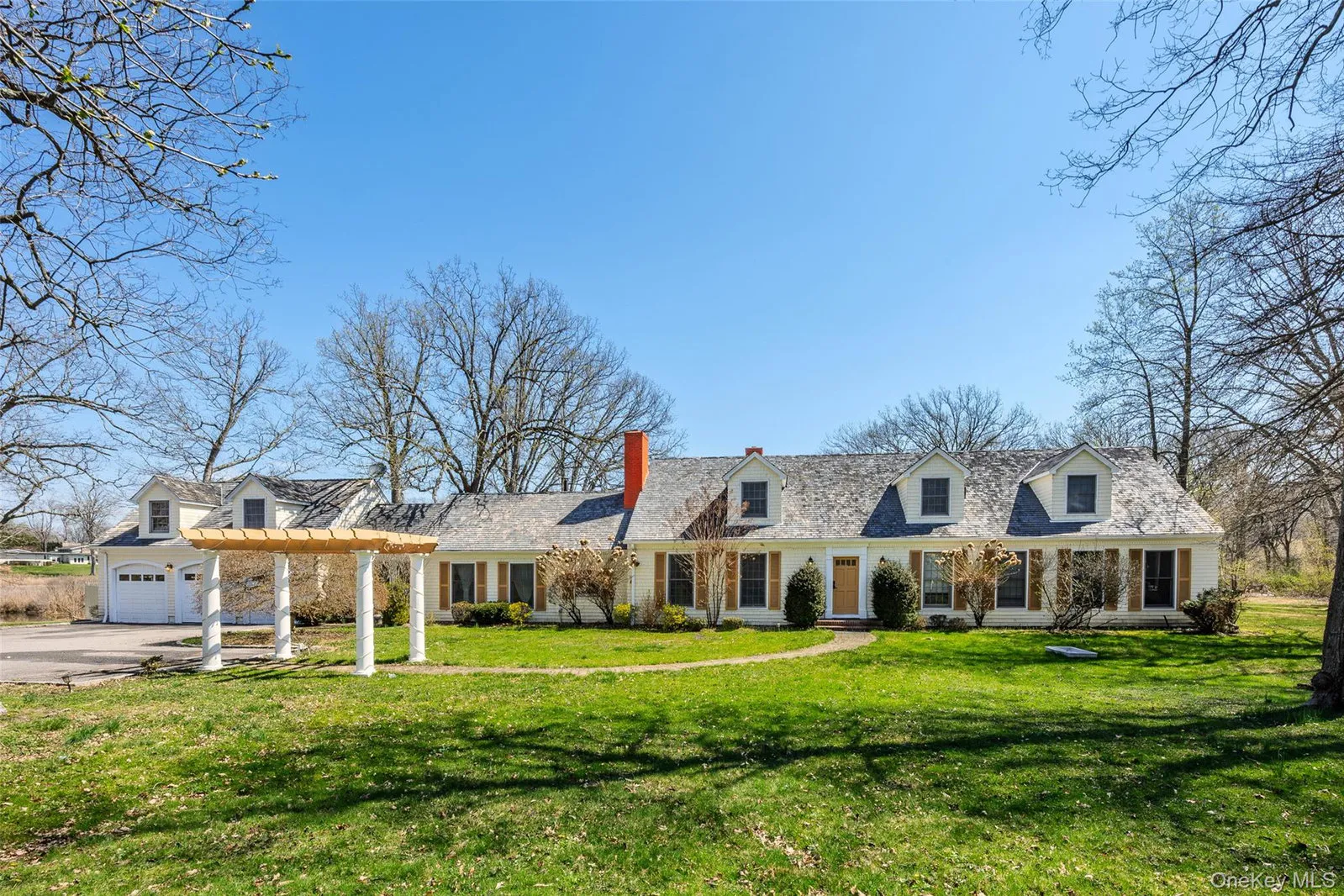Exterior of 235 Centre Island Road, Centre Island, NY 11771