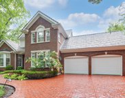 862 Gloucester Crossing, Lake Forest image