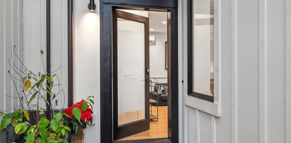 1806 19th Avenue S, Seattle