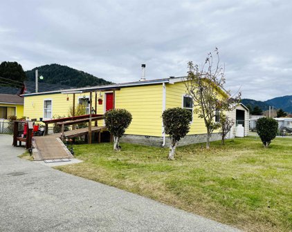 15 Church, Klamath