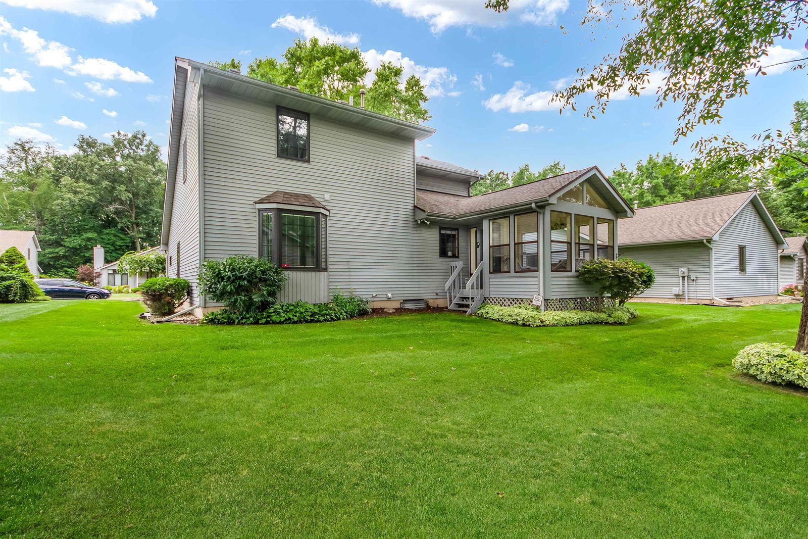 1944 Creekwood Drive, South Bend, 46635