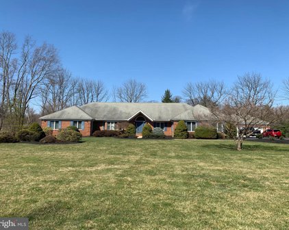 335 Old Bailey Ln, West Chester