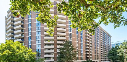 4620 N Park Ave Unit #609E, Chevy Chase