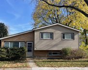 425 N Chatham Avenue, Villa Park image