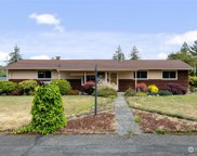10119 Forest Court SW, Lakewood image